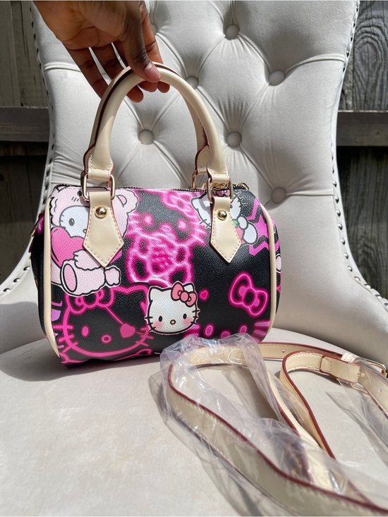 Tahari Handbags - Cute fashion Bag